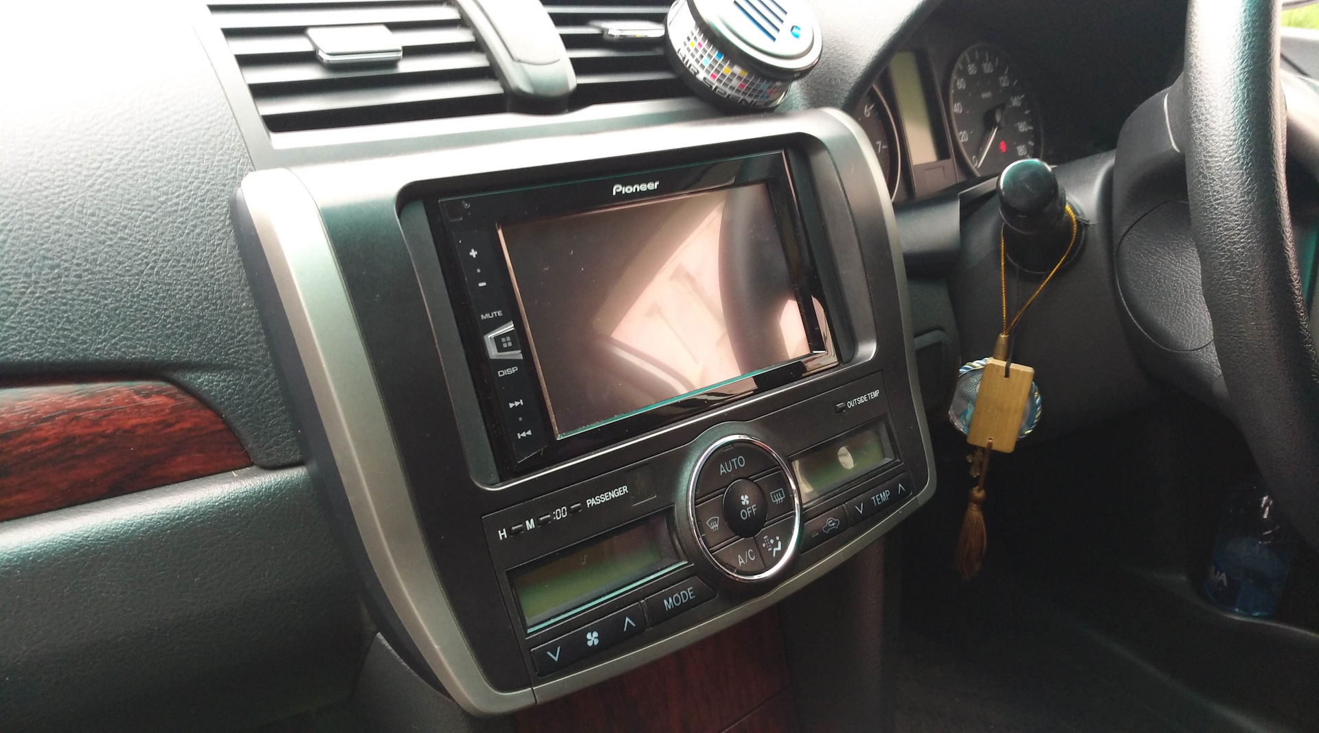Купить магнитолу Toyota Allion 240
