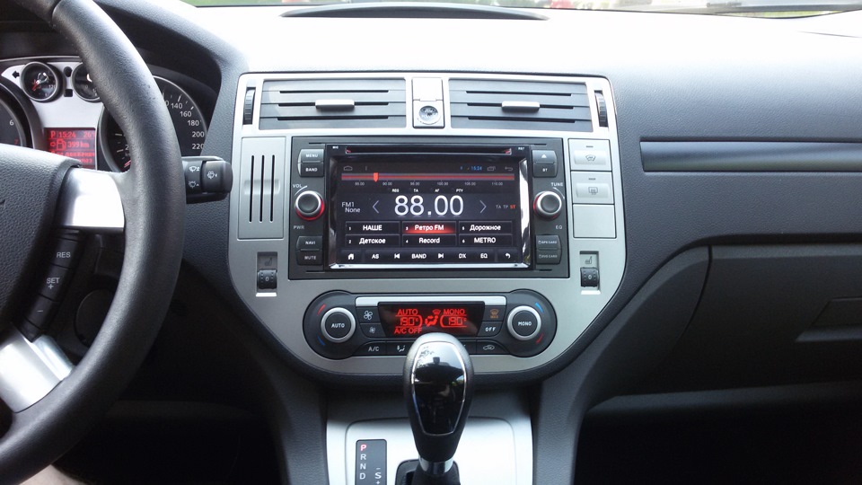 Купить магнитолу Ford Kuga 1