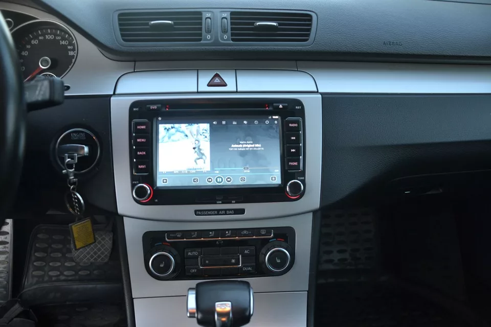 Купить магнитолу Volkswagen Passat B6
