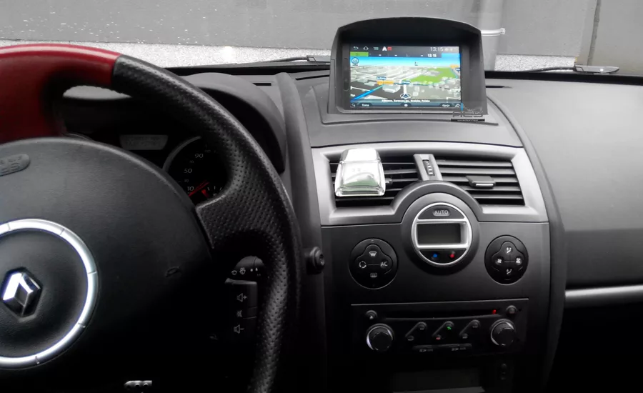 Купить магнитолу Renault Megane 2