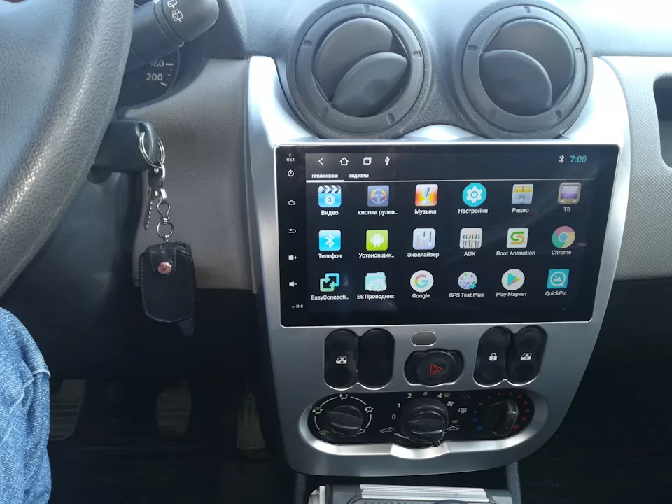 Купить магнитолу Renault Sandero 1