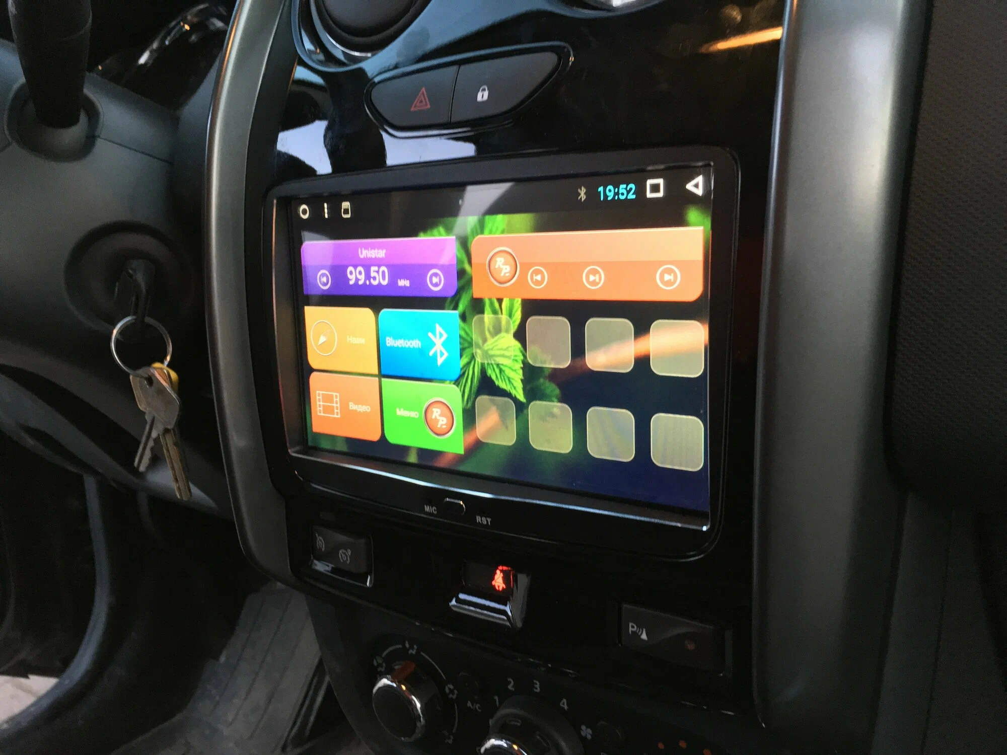 Купить магнитолу Renault Duster 2010+