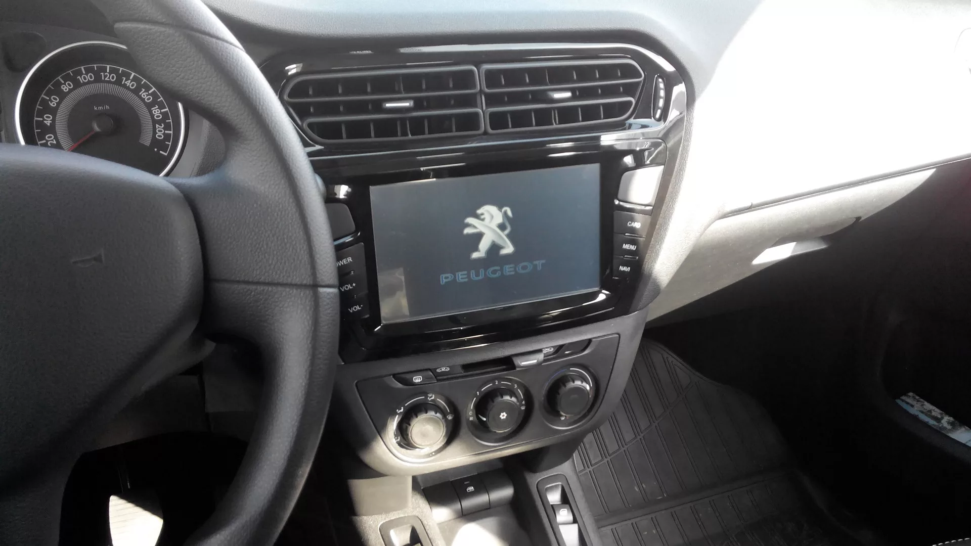 Купить магнитолу Peugeot 301