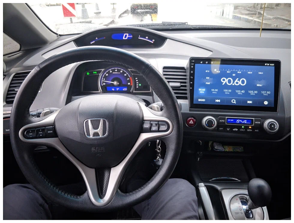 Купить магнитолу Honda Civic 7