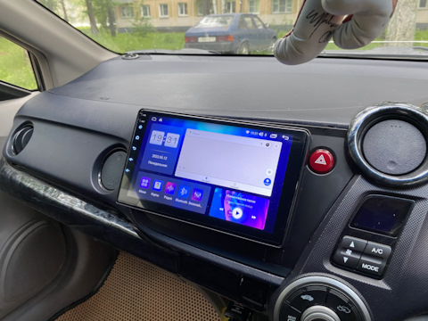 Купить магнитолу Honda Insight