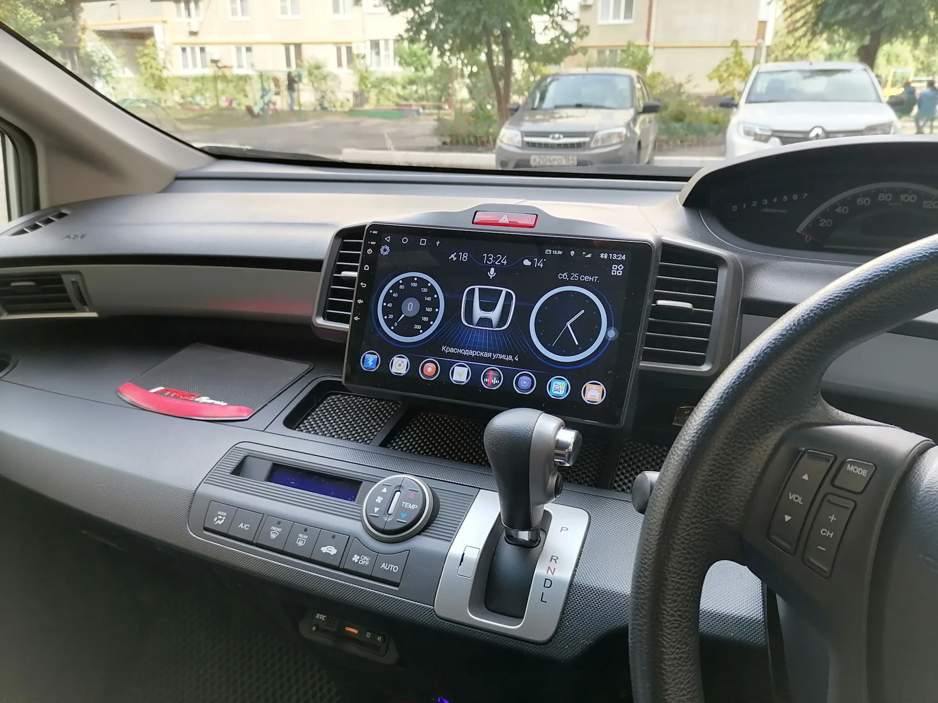 Купить магнитолу Honda Freed 2