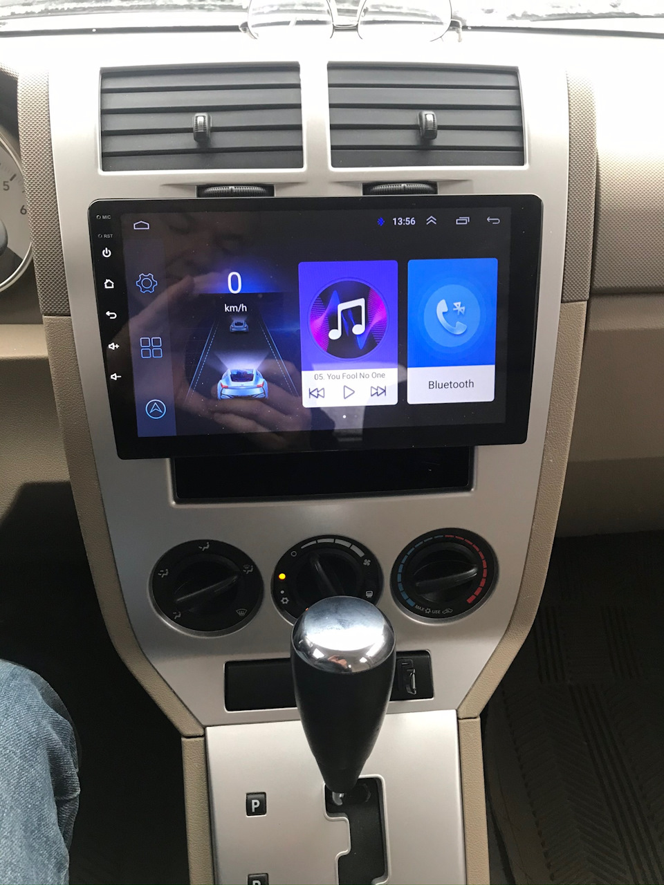 Купить магнитолу Dodge Caliber 2006+